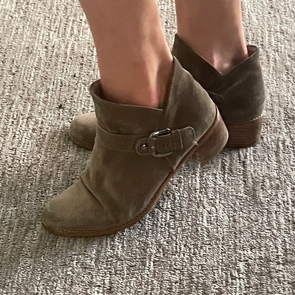 Stuart Weitzman ankle booties